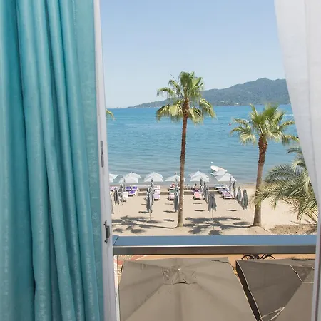 Geo Hotel